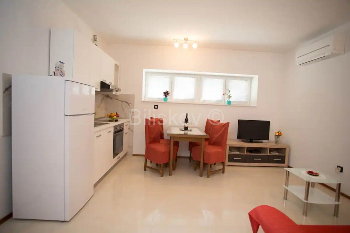 Flat For rent - SPLITSKO-DALMATINSKA SPLIT