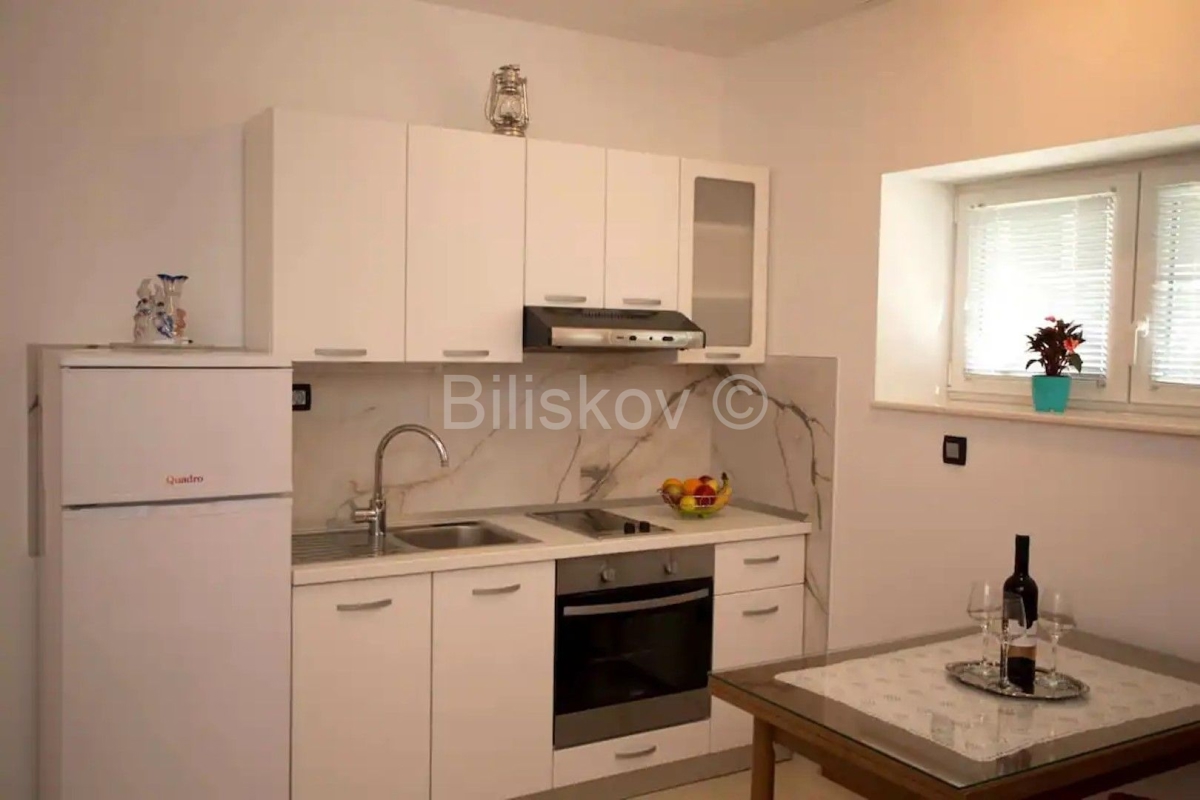 Flat For rent - SPLITSKO-DALMATINSKA SPLIT