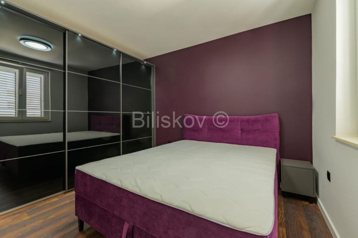 Flat For rent - SPLITSKO-DALMATINSKA SPLIT