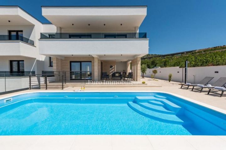 Maison à vendre 320 m² – Rovanjska