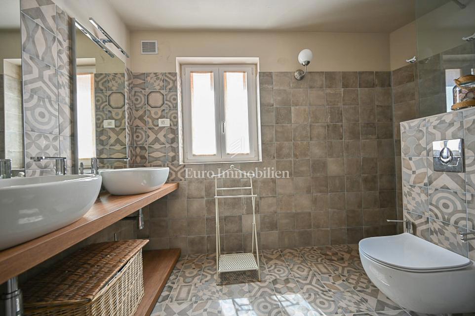 House For sale - ISTARSKA NOVIGRAD