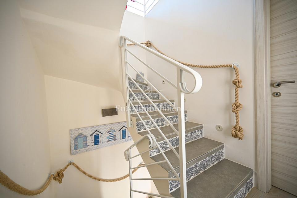 House For sale - ISTARSKA NOVIGRAD