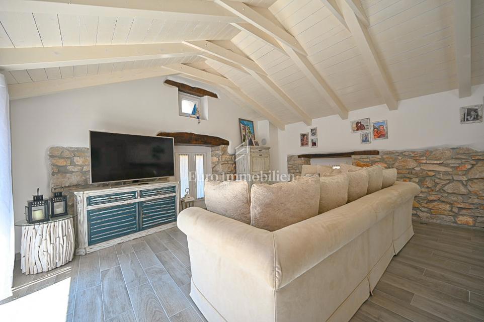 House For sale - ISTARSKA NOVIGRAD