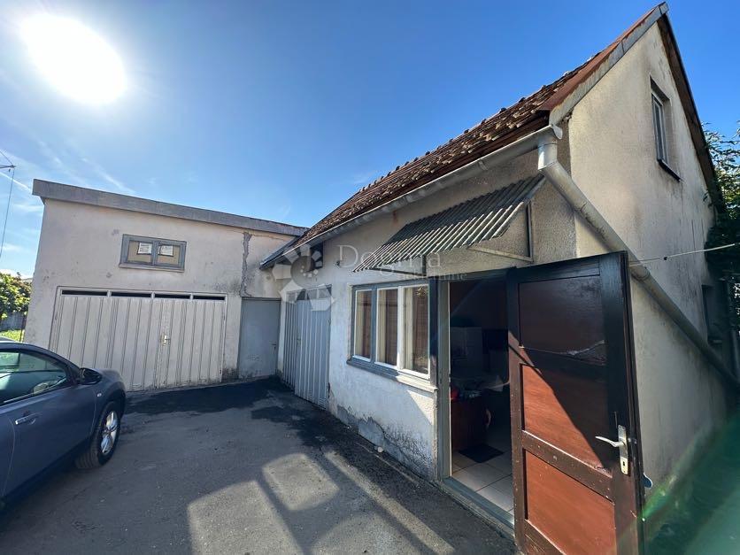 Casa In vendita - KARLOVAČKA Krnjak