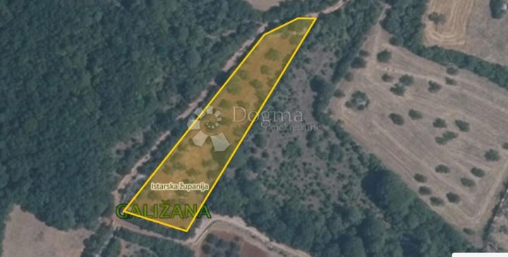 Terreno in vendita 3021 m² – Galižana