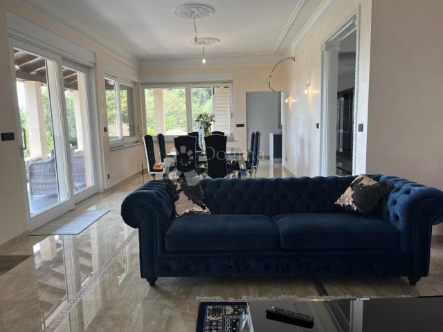 Casa in vendita 441 m² – Lovran