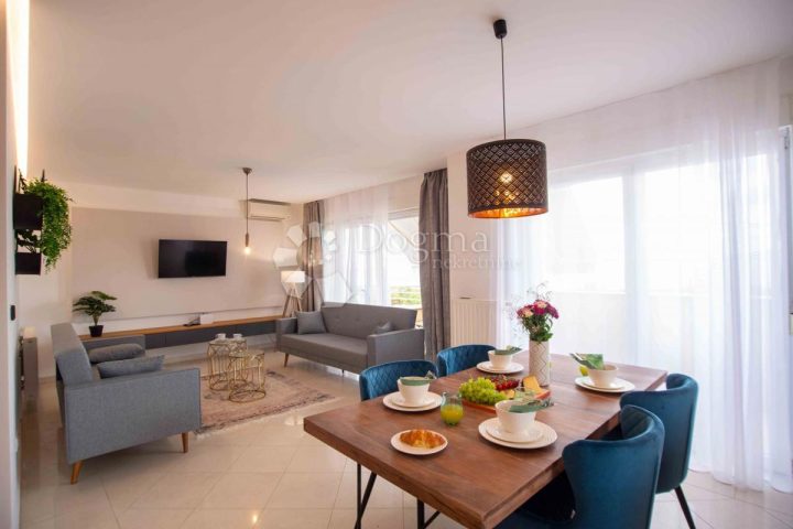 Appartement À louer - Primorsko-goranska Kostrena - foto 4/23