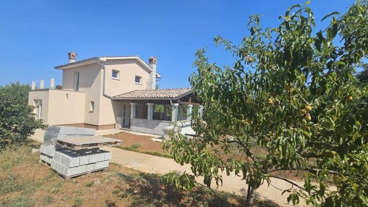 Casa in vendita 176 m² – Tinjan