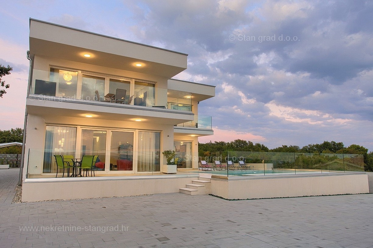 Apartma Na predaj - PRIMORSKO-GORANSKA KRK