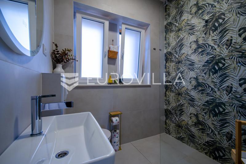 Flat For rent - SPLITSKO-DALMATINSKA SPLIT