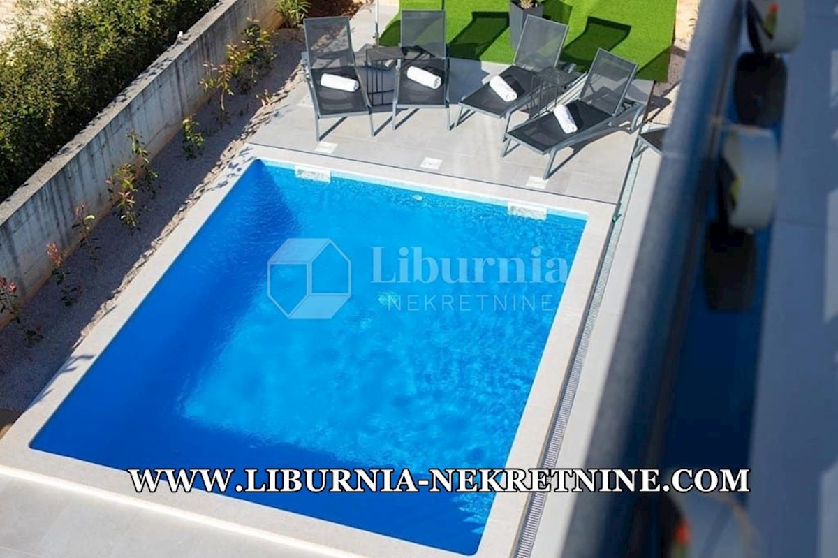Flat For sale - Primorsko-goranska Krk - foto 1/14