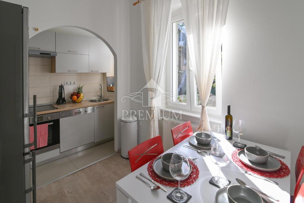 Flat For rent - PRIMORSKO-GORANSKA OPATIJA