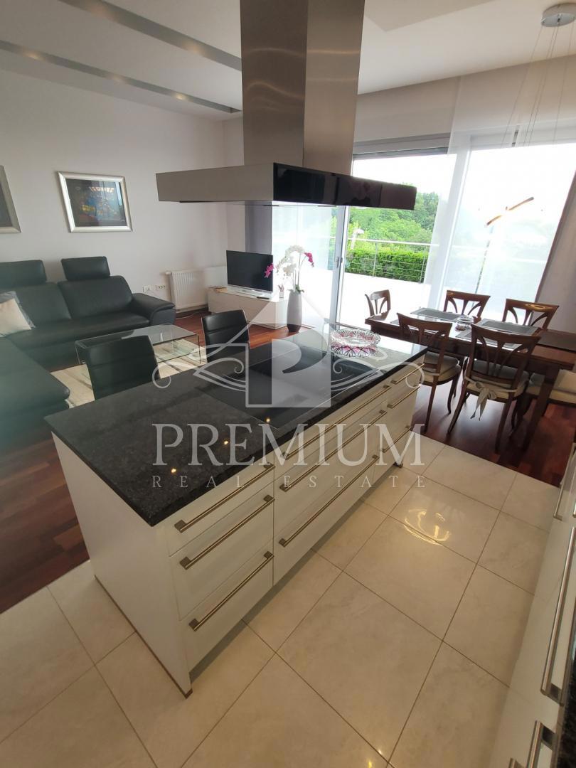 Apartment Zu vermieten - PRIMORSKO-GORANSKA OPATIJA