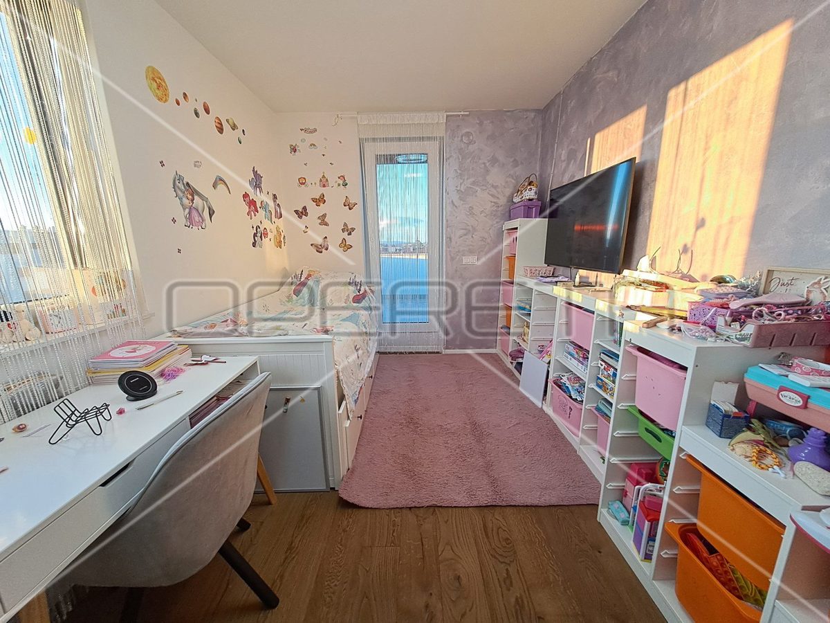 Apartma Na predaj - ZAGREBAČKA VELIKA GORICA