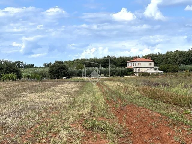 Dom na sprzedaż 490 m² – Umag