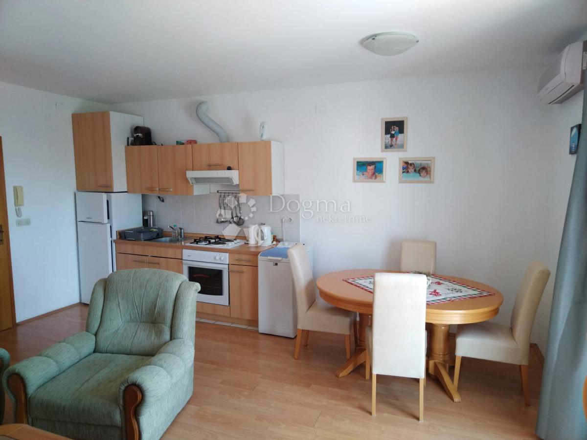 Flat For sale - PRIMORSKO-GORANSKA CRIKVENICA