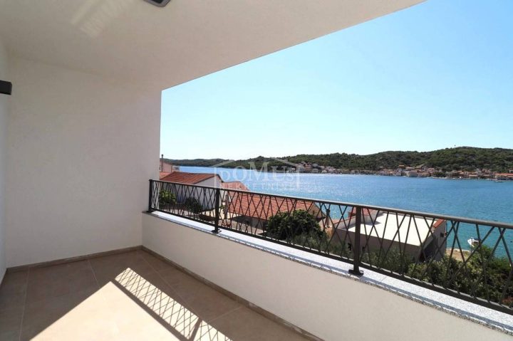 Apartmán na predaj 86 m² – Tisno