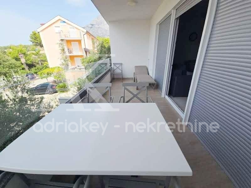 Flat For sale - SPLITSKO-DALMATINSKA BAŠKA VODA