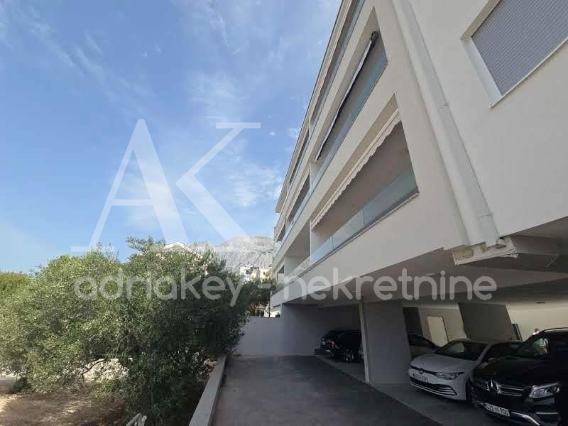 Apartment Zu verkaufen - SPLITSKO-DALMATINSKA BAŠKA VODA