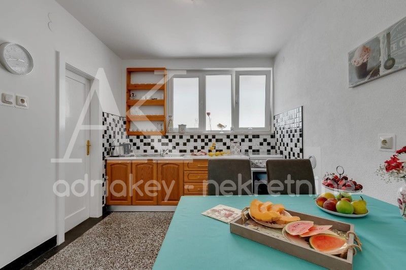 Appartement À vendre - SPLITSKO-DALMATINSKA MAKARSKA