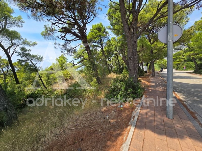 Land For sale - SPLITSKO-DALMATINSKA BAŠKA VODA