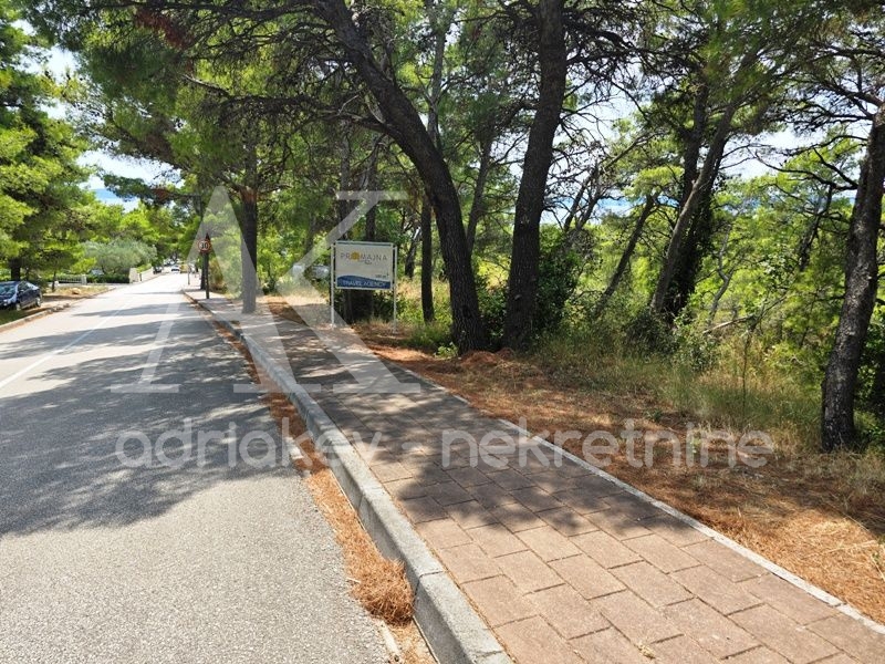 Land For sale - SPLITSKO-DALMATINSKA BAŠKA VODA