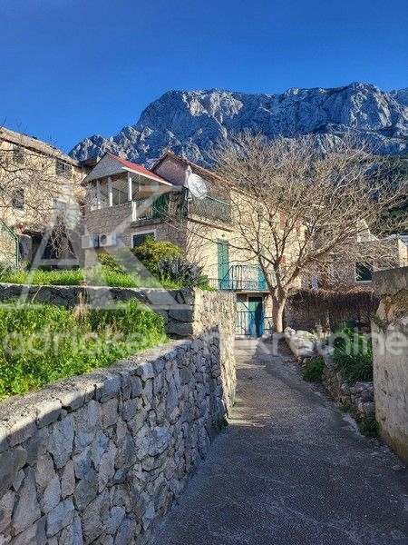 Casa In vendita - SPLITSKO-DALMATINSKA BAŠKA VODA