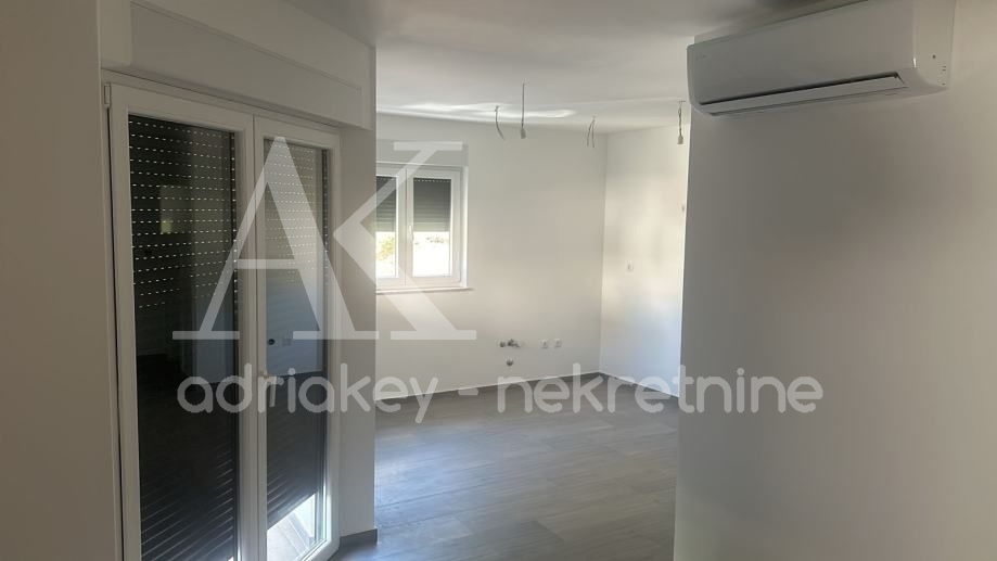 Apartmán Na prodej - SPLITSKO-DALMATINSKA BAŠKA VODA