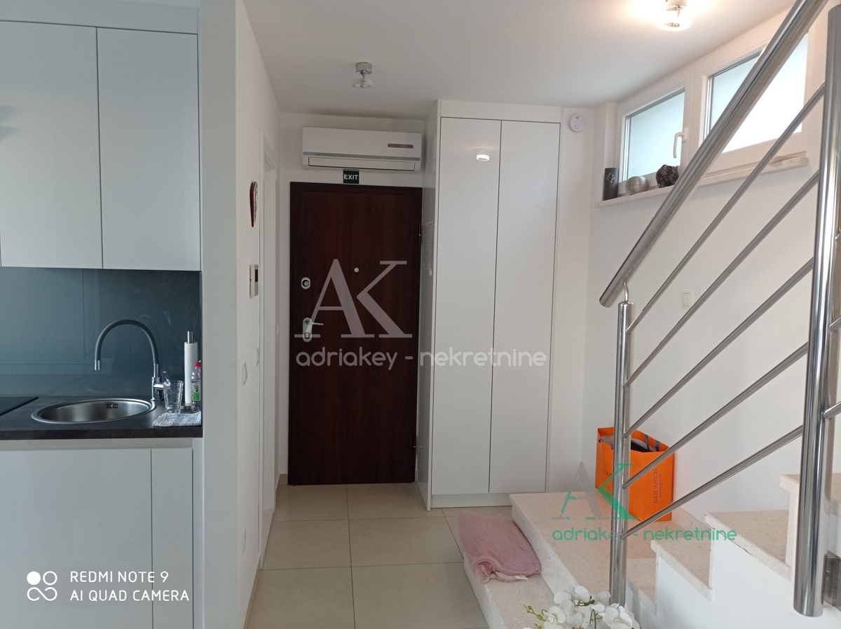 Apartma Na predaj - SPLITSKO-DALMATINSKA MAKARSKA