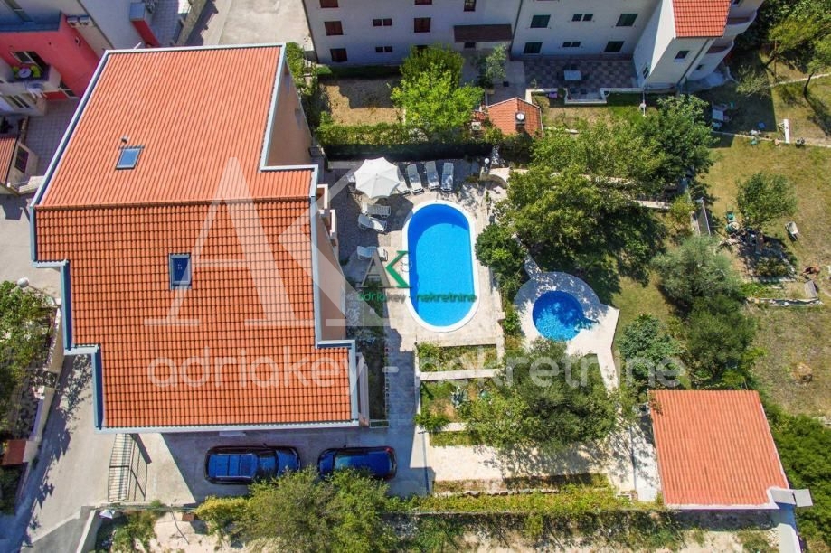 Casa In vendita - SPLITSKO-DALMATINSKA MAKARSKA