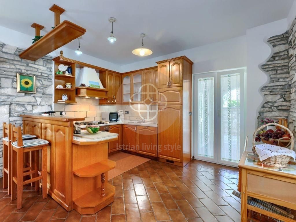 House For sale - ISTARSKA RAŠA