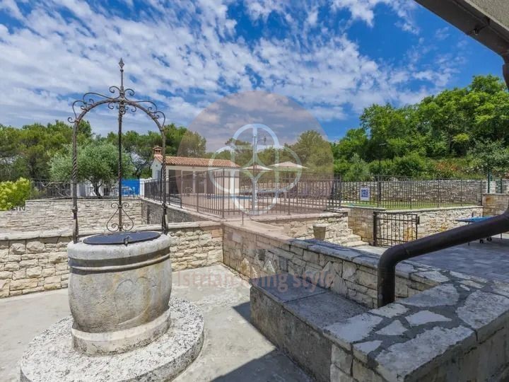 House For sale - ISTARSKA RAŠA