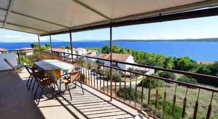 Flat For sale - SPLITSKO-DALMATINSKA JELSA