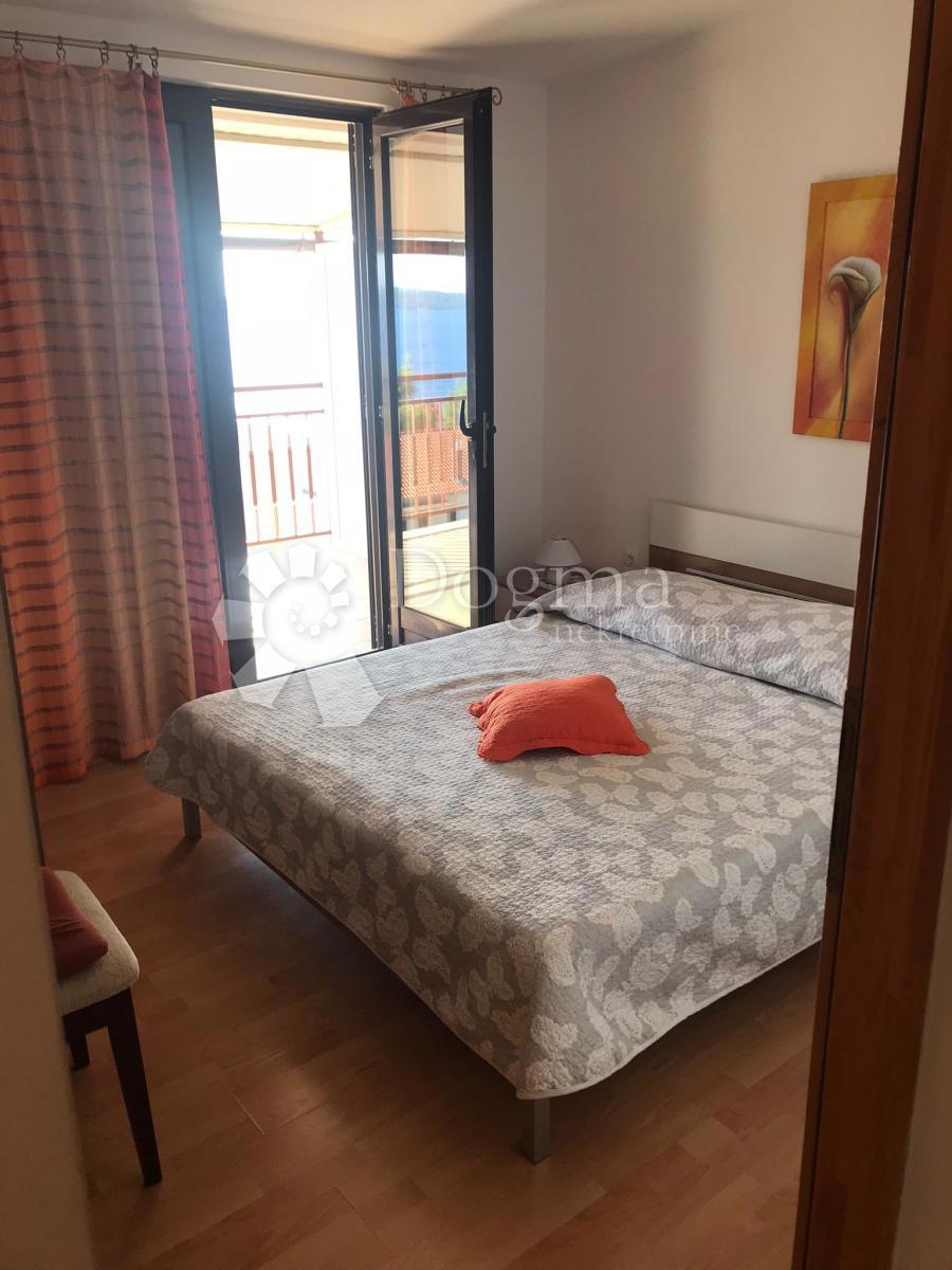 Apartment Zu verkaufen - SPLITSKO-DALMATINSKA JELSA