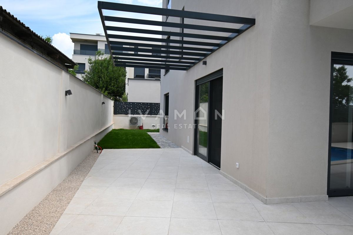Apartmán Na prodej - ISTARSKA POREČ