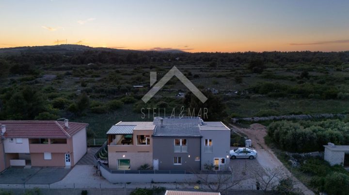 Dům na prodej 260 m² – Vir