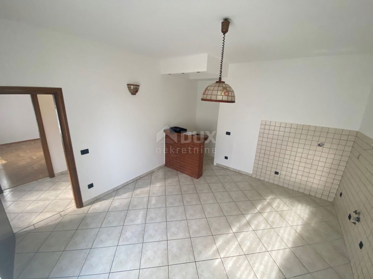 Flat For sale - PRIMORSKO-GORANSKA VIŠKOVO