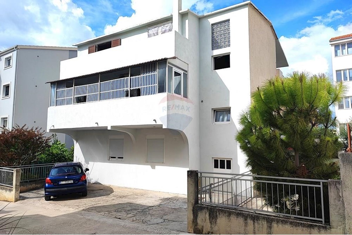 Maison À vendre - SPLITSKO-DALMATINSKA SPLIT