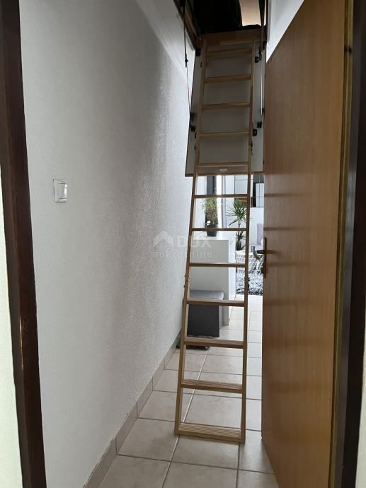 Flat For sale - PRIMORSKO-GORANSKA CRIKVENICA