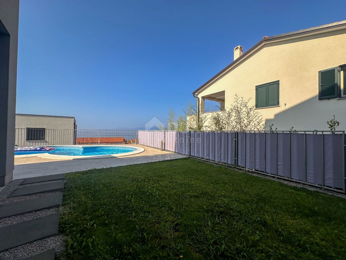Apartment Zu verkaufen - PRIMORSKO-GORANSKA Kostrena