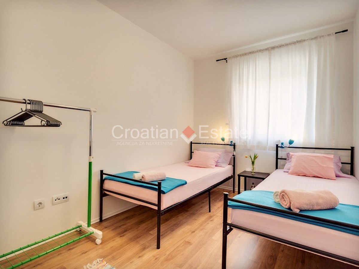 Flat For sale - ŠIBENSKO-KNINSKA ROGOZNICA