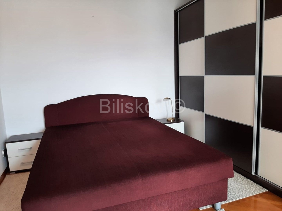 Flat For rent - SPLITSKO-DALMATINSKA SPLIT