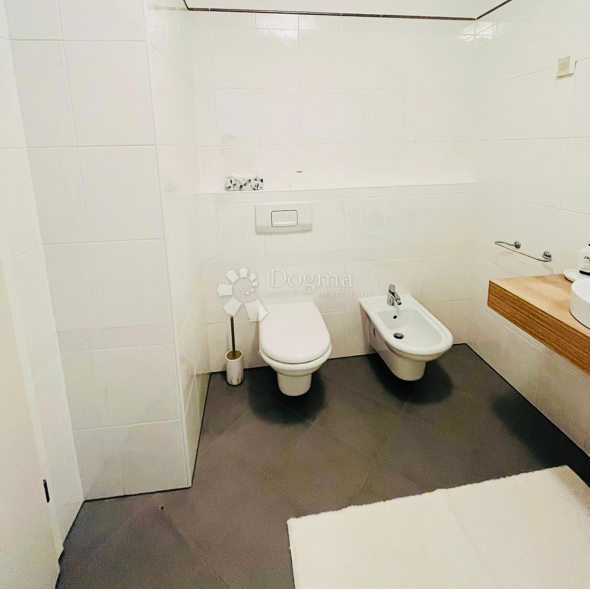 Apartma Na predaj - ISTARSKA POREČ