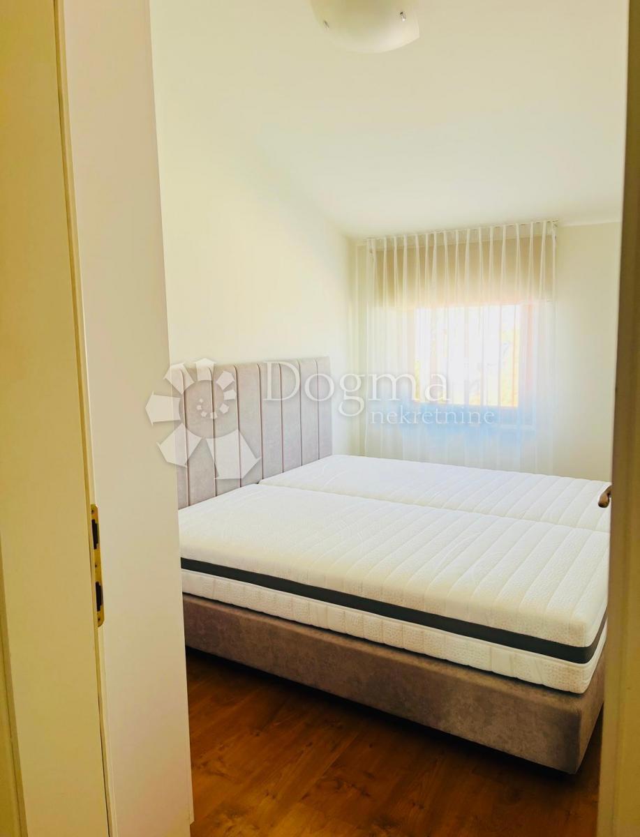 Apartma Na predaj - ISTARSKA POREČ