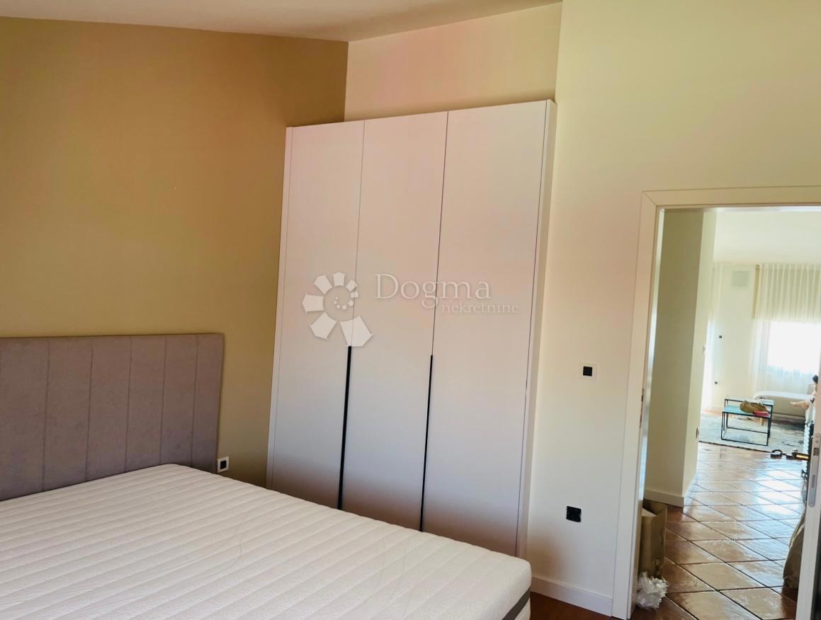 Apartma Na predaj - ISTARSKA POREČ