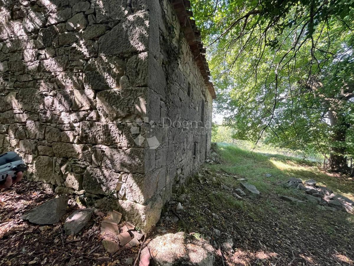 Kuća Na prodaju - ISTARSKA LUPOGLAV