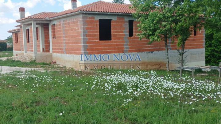 Casa in vendita 221 m² – Tinjan