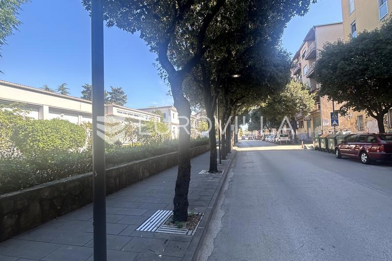 Business premises For sale - ZADARSKA ZADAR