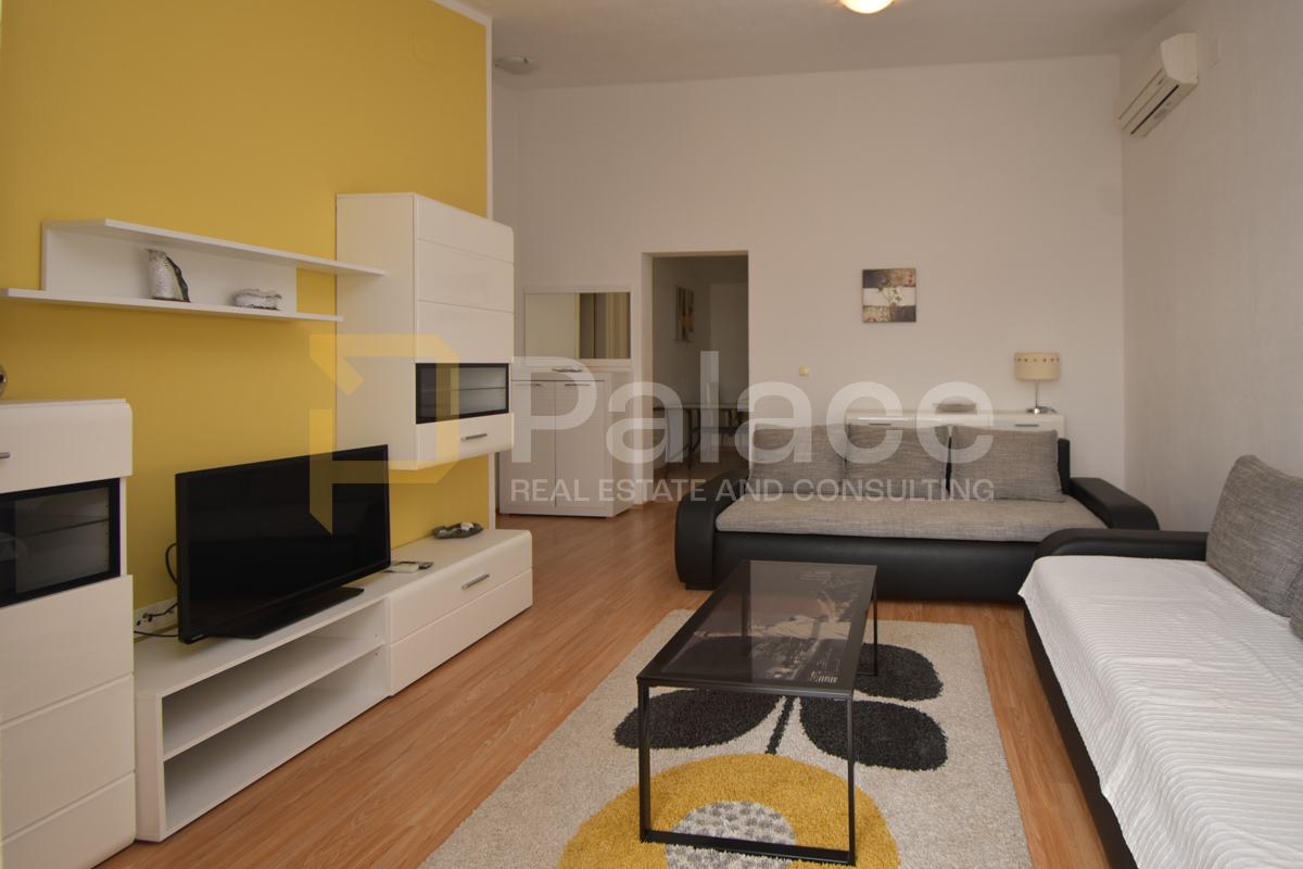 Flat For sale - SPLITSKO-DALMATINSKA PODSTRANA