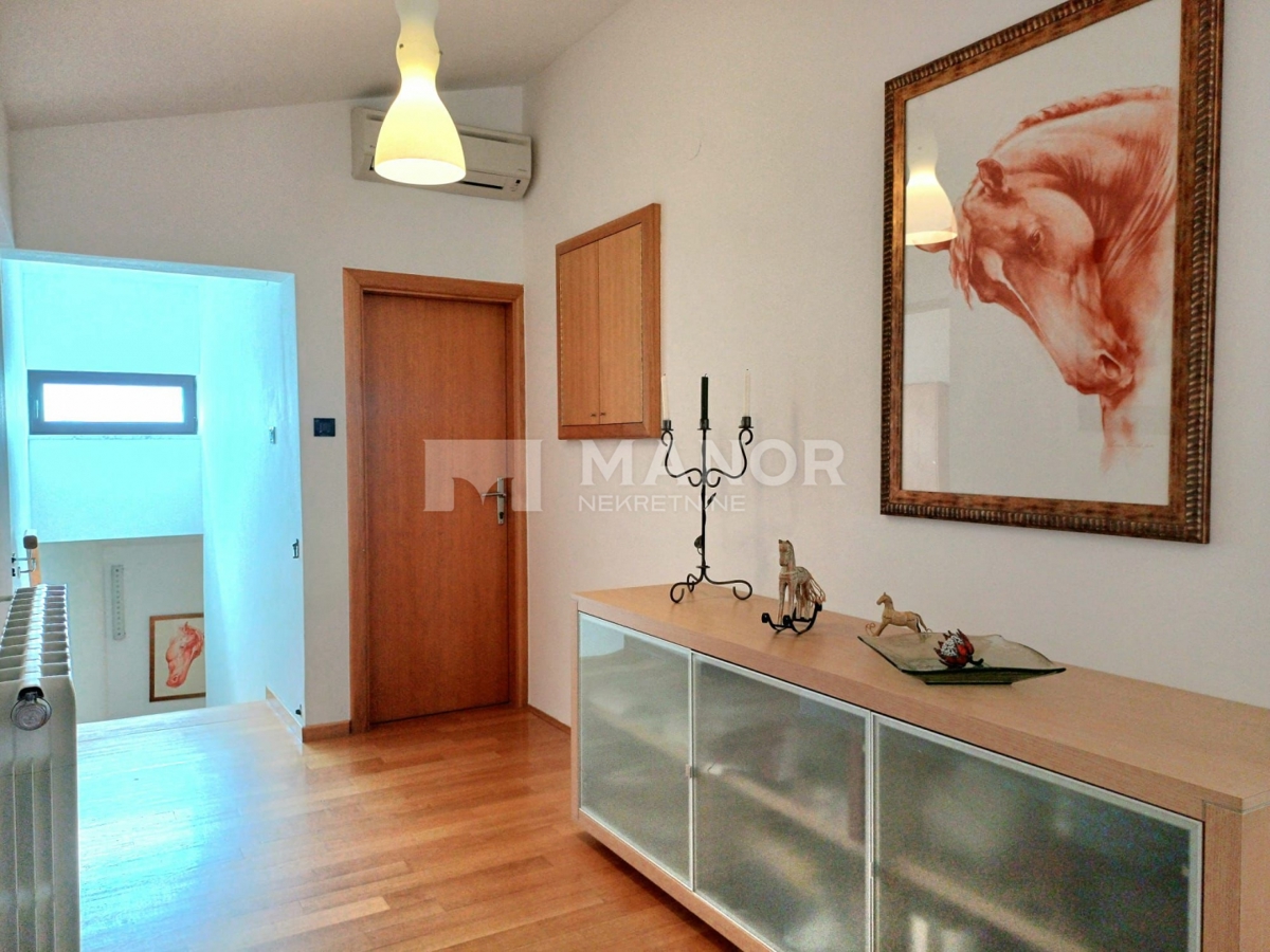 Flat For rent - PRIMORSKO-GORANSKA RIJEKA